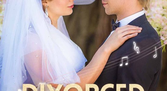 divorced queen returns to the stage 1767028273436